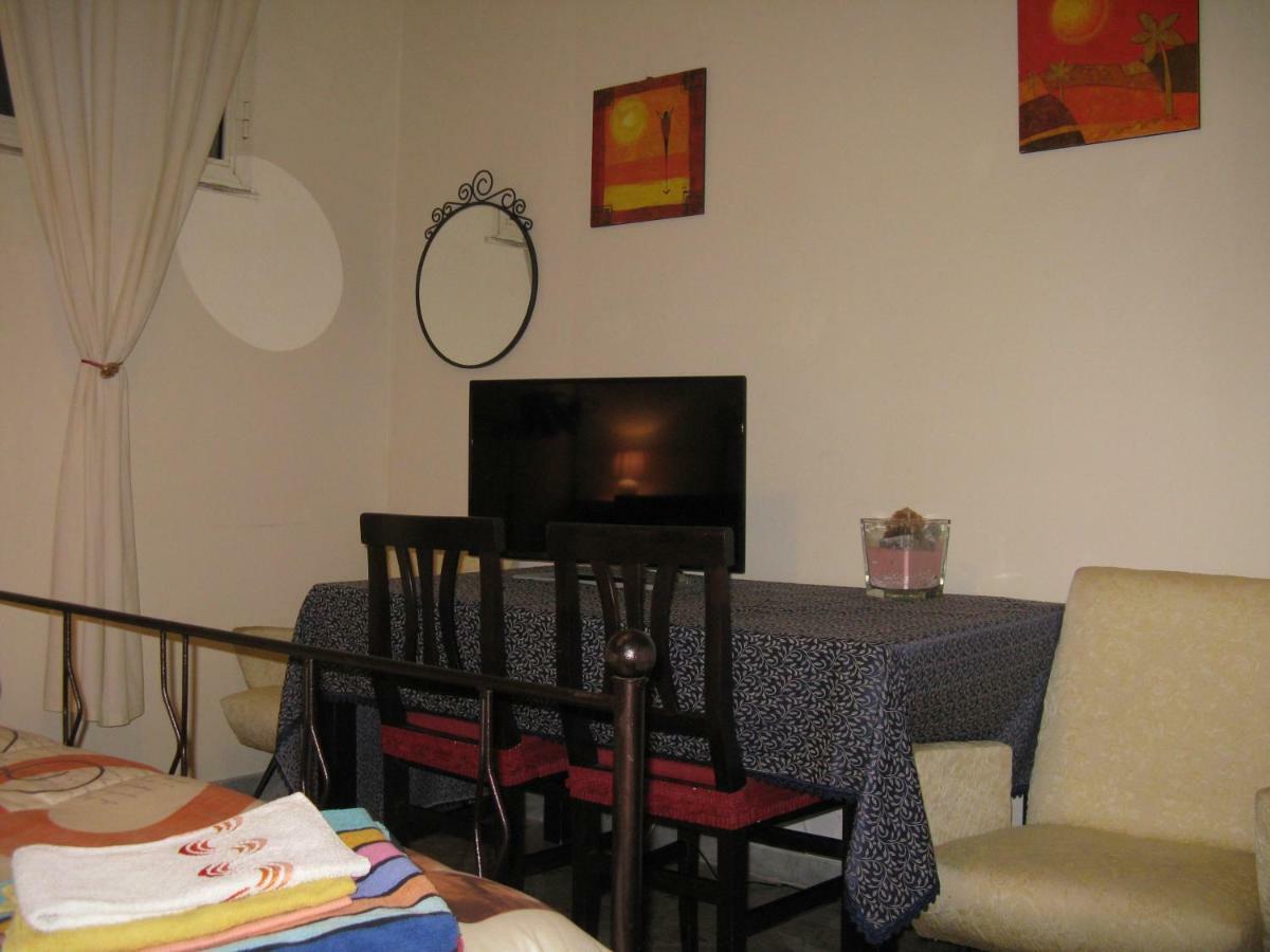 Le Stanze Di Ginevra - Via Tescione Hotell Caserta Exteriör bild