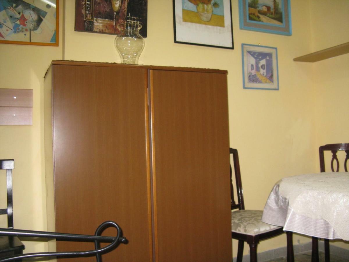 Le Stanze Di Ginevra - Via Tescione Hotell Caserta Exteriör bild